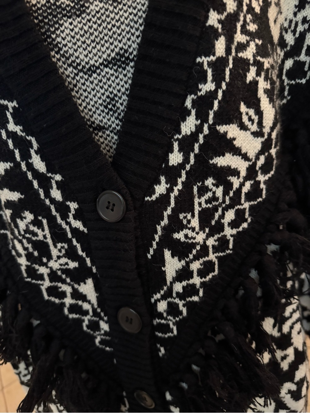 FARM Rio Black and White Fringe Floral Jacquard Cardigan - Picture 2 of 4